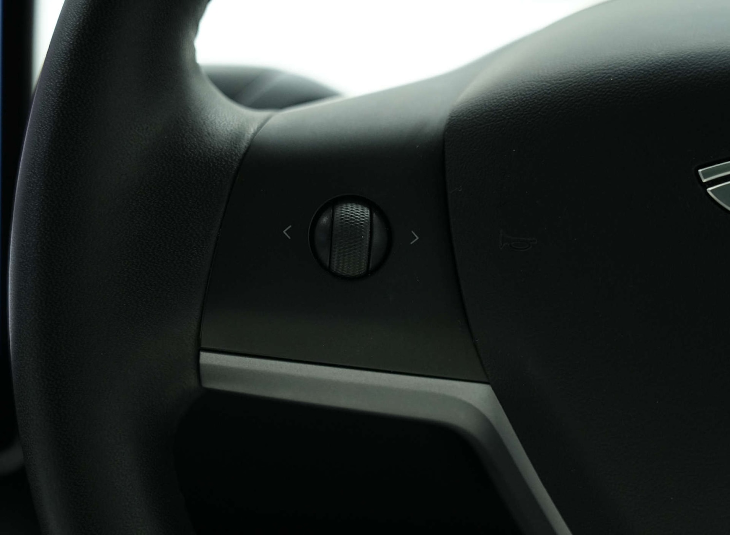 Used Tesla Model 3 2021 for sale - 77355561: Photo 65