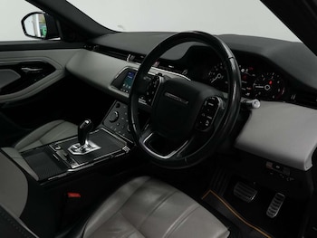 Used Land Rover Range Rover Evoque 2019 for sale - 76278390: Photo