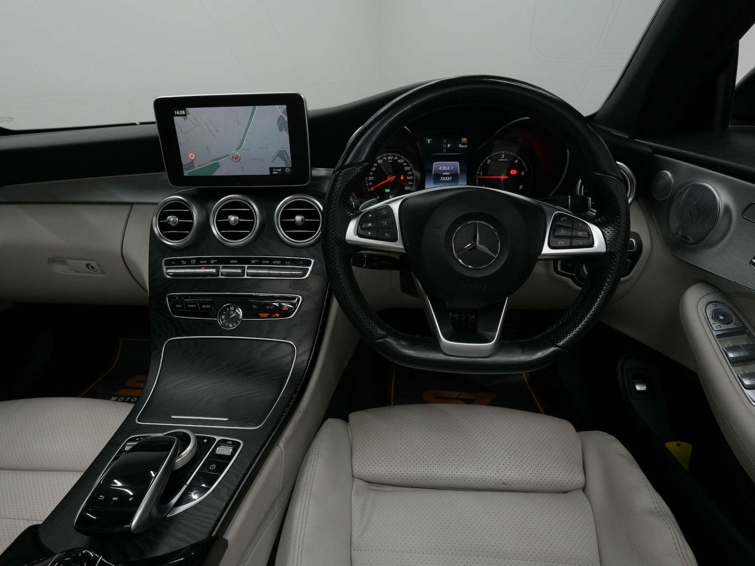 Used Mercedes-Benz C Class 2018 for sale - 76356043: Photo 25