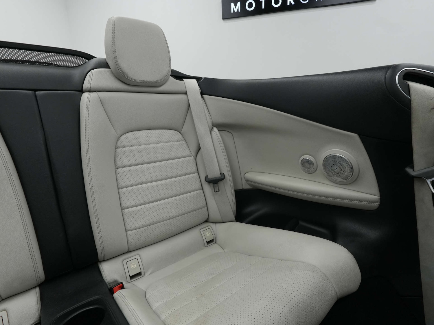 Used Mercedes-Benz C Class 2018 for sale - 76356043: Photo 31