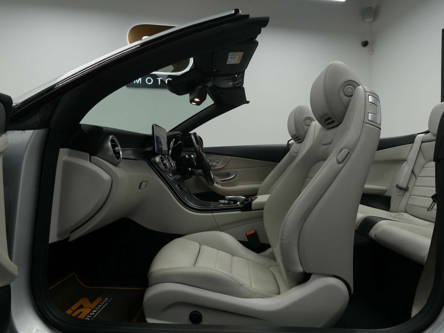Used Mercedes-Benz C Class 2018 for sale - 76356043: Photo 67