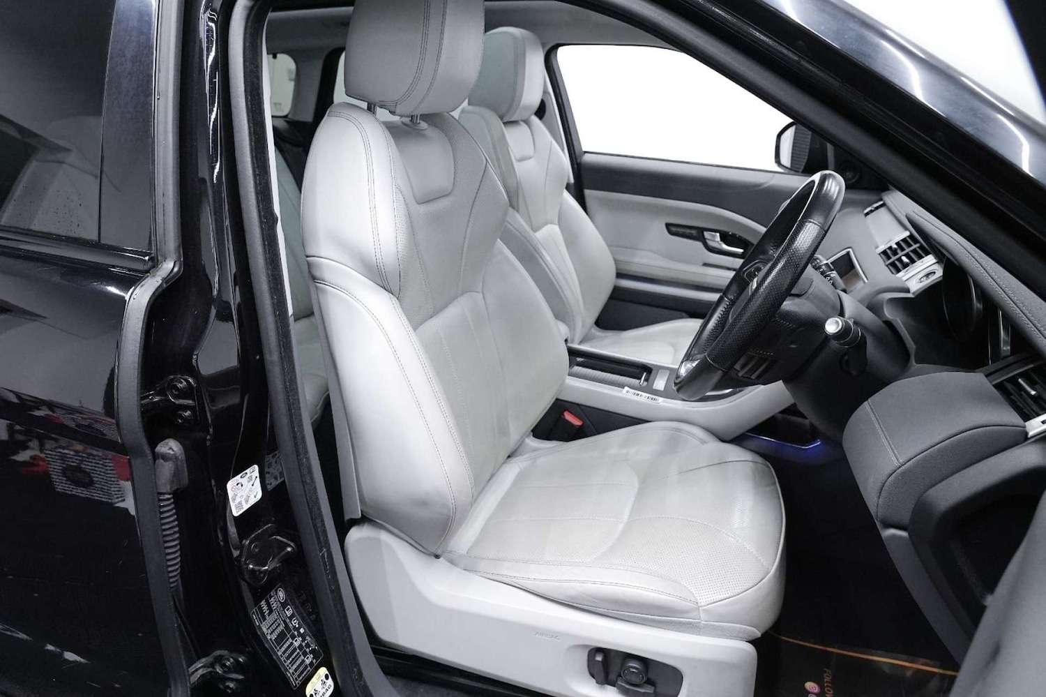 Used Land Rover Range Rover Evoque 2015 for sale - 77236287: Photo 3