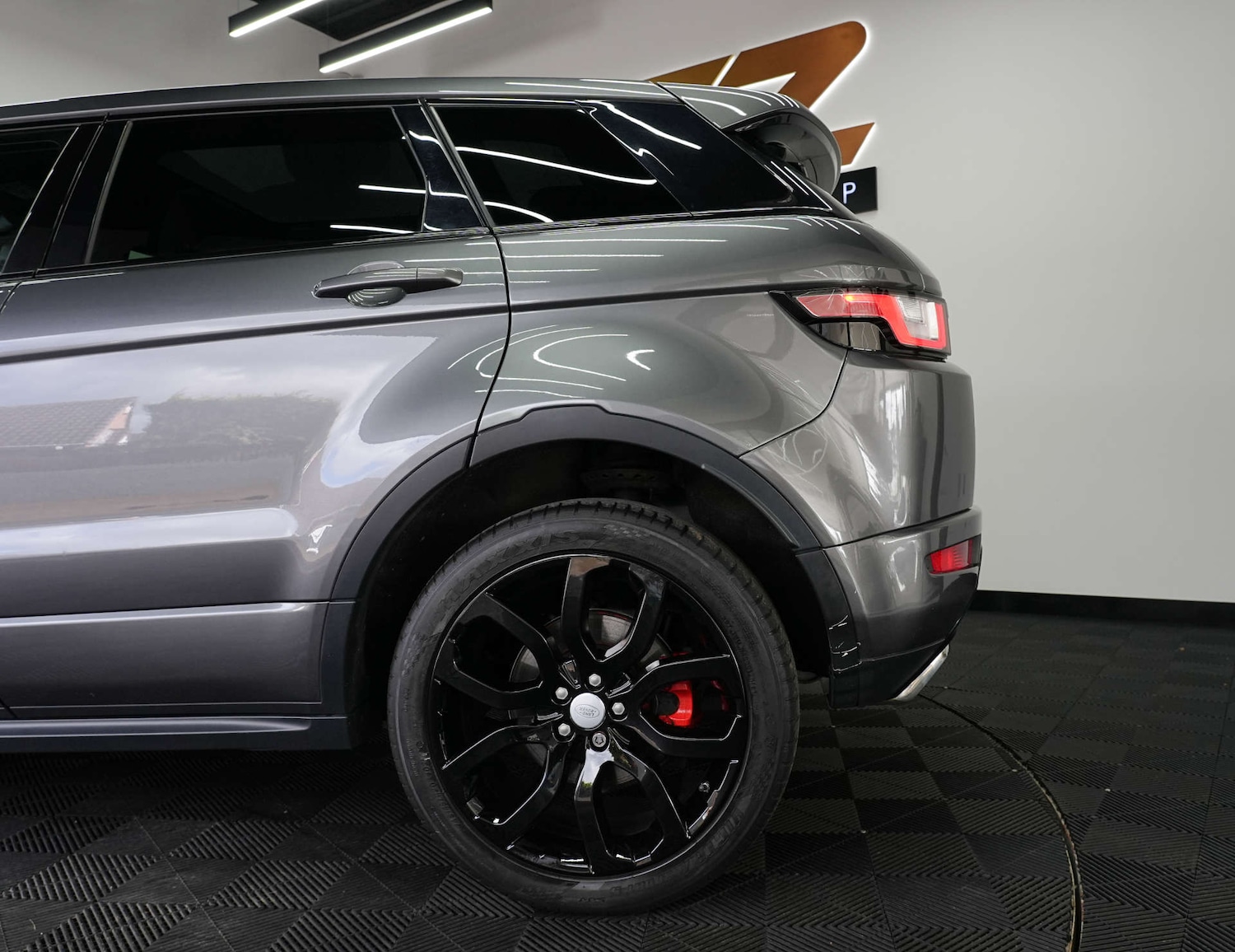 Used Land Rover Range Rover Evoque 2018 for sale - 78041830: Photo 33