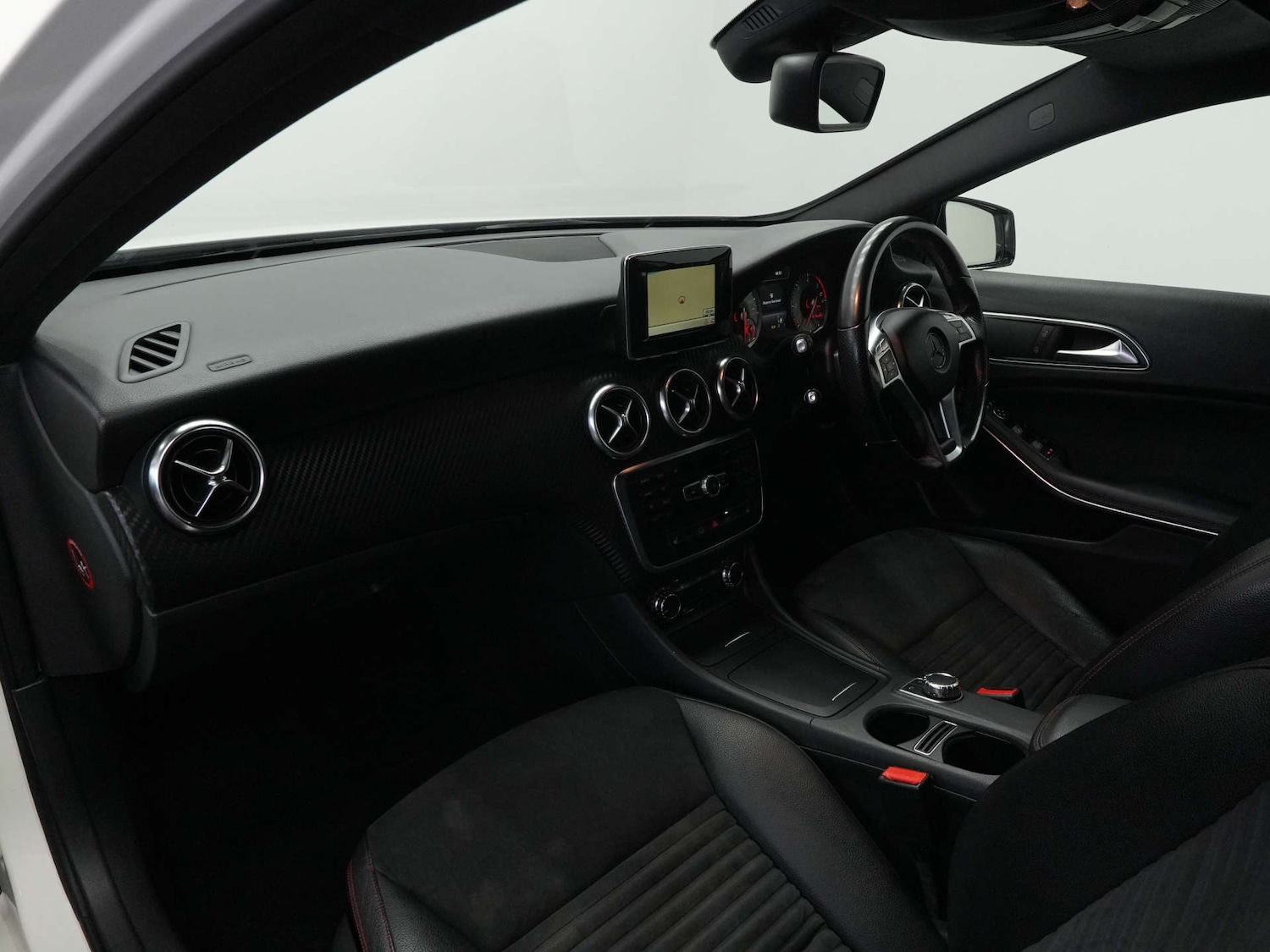 Used Mercedes-Benz A-Class 2014 for sale - 76333118: Photo 38