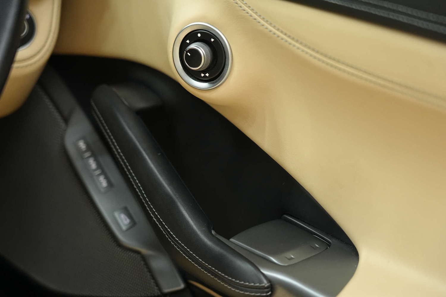 Used Ferrari Portofino 2019 for sale - 77094949: Photo 64