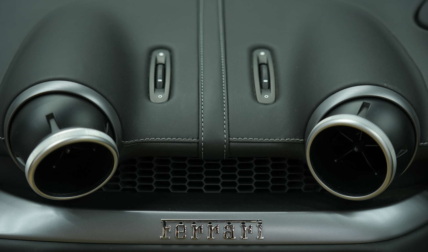 Used Ferrari Portofino 2019 for sale - 77094949: Photo 71