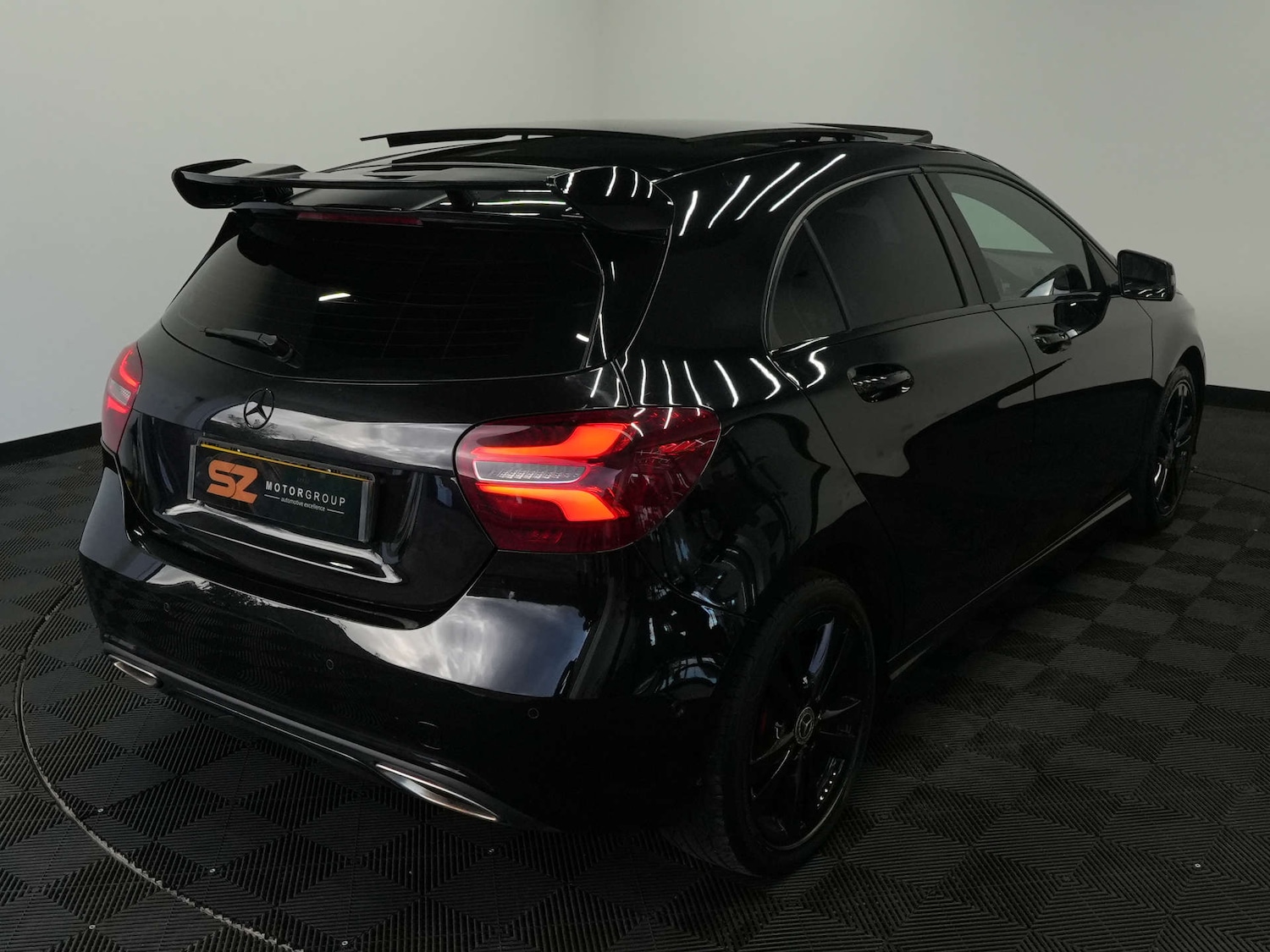 Used Mercedes-Benz A-Class 2017 for sale - 76333122: Photo 11