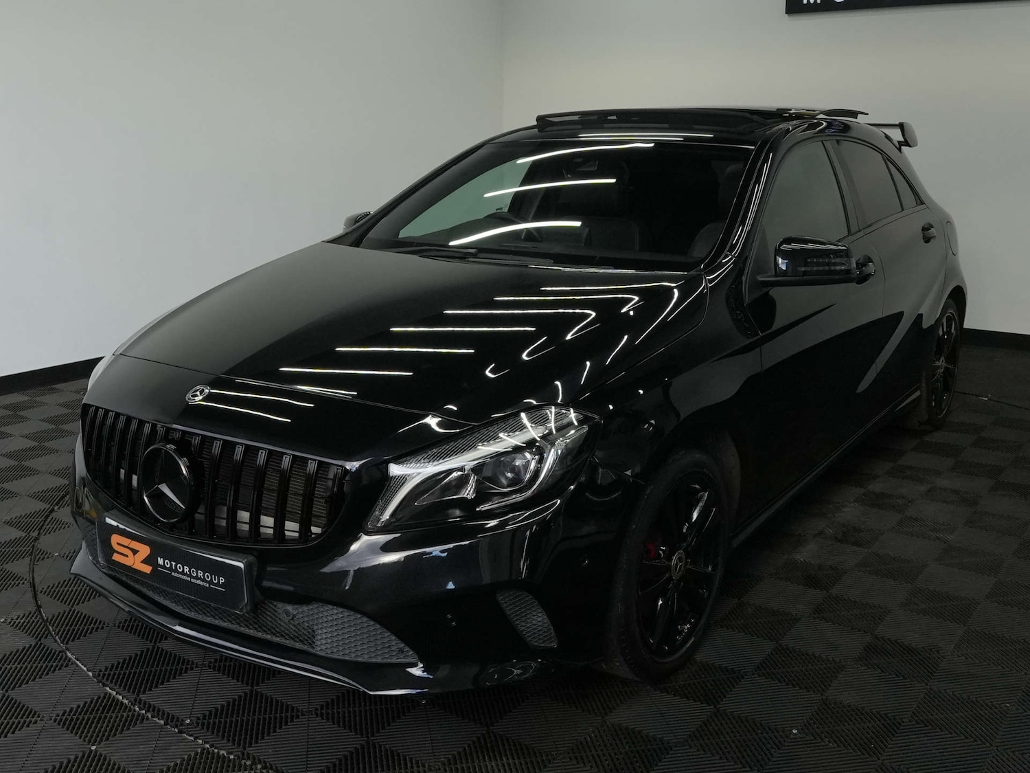 Used Mercedes-Benz A-Class 2017 for sale - 76333122: Photo 8