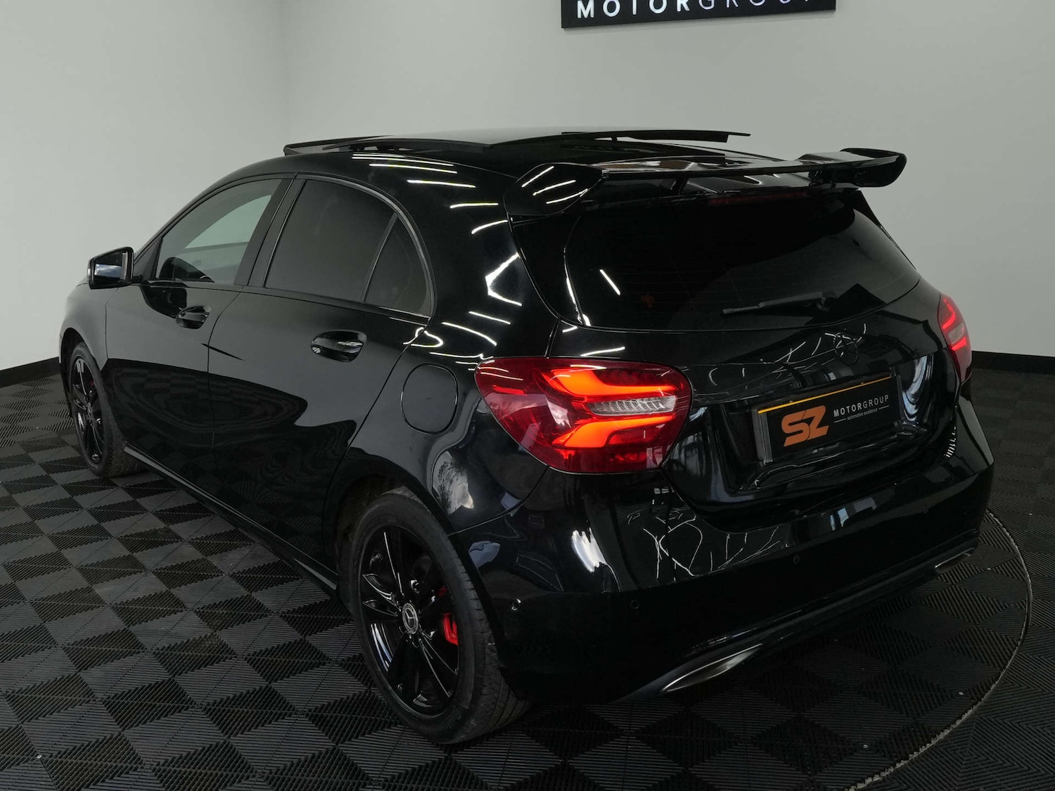 Used Mercedes-Benz A-Class 2017 for sale - 76333122: Photo 9