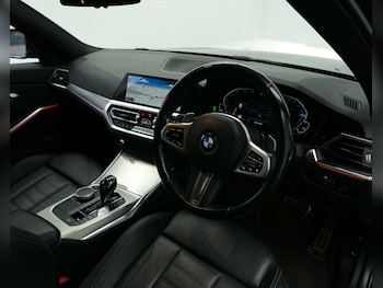 Used BMW 3 Series 2021 for sale - 78201142: Photo