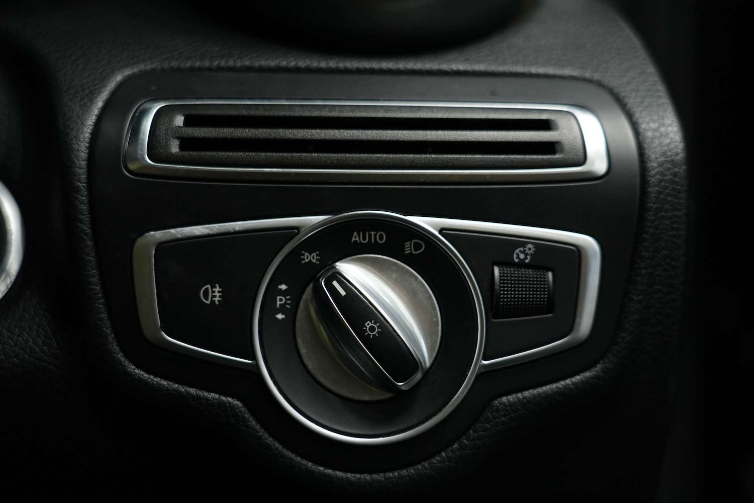 Used Mercedes-Benz C Class 2017 for sale - 77210009: Photo 75