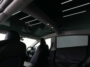 Used Tesla Model 3 2019 for sale - 79179123: Photo