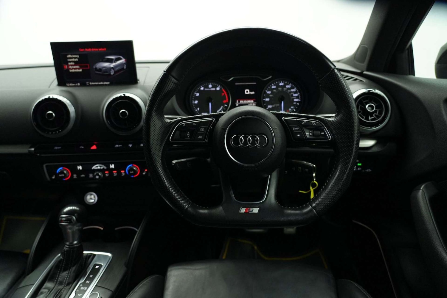 Used Audi A3 2017 for sale - 77035649: Photo 3