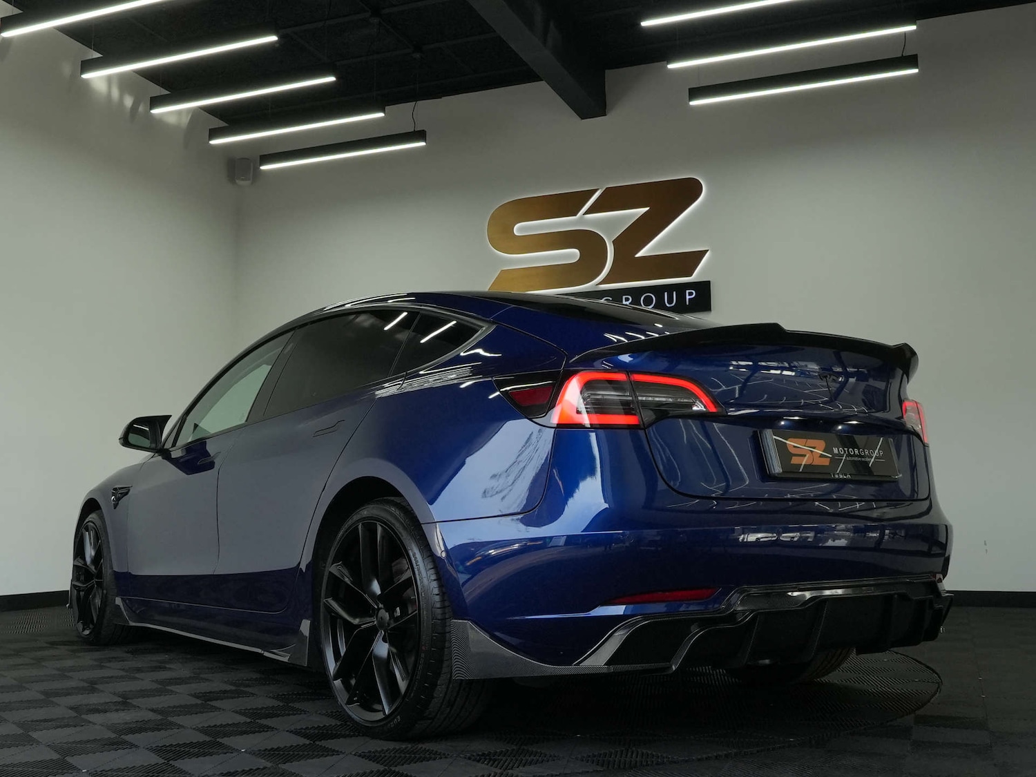 Used Tesla Model 3 2020 for sale - 76451732: Photo 2