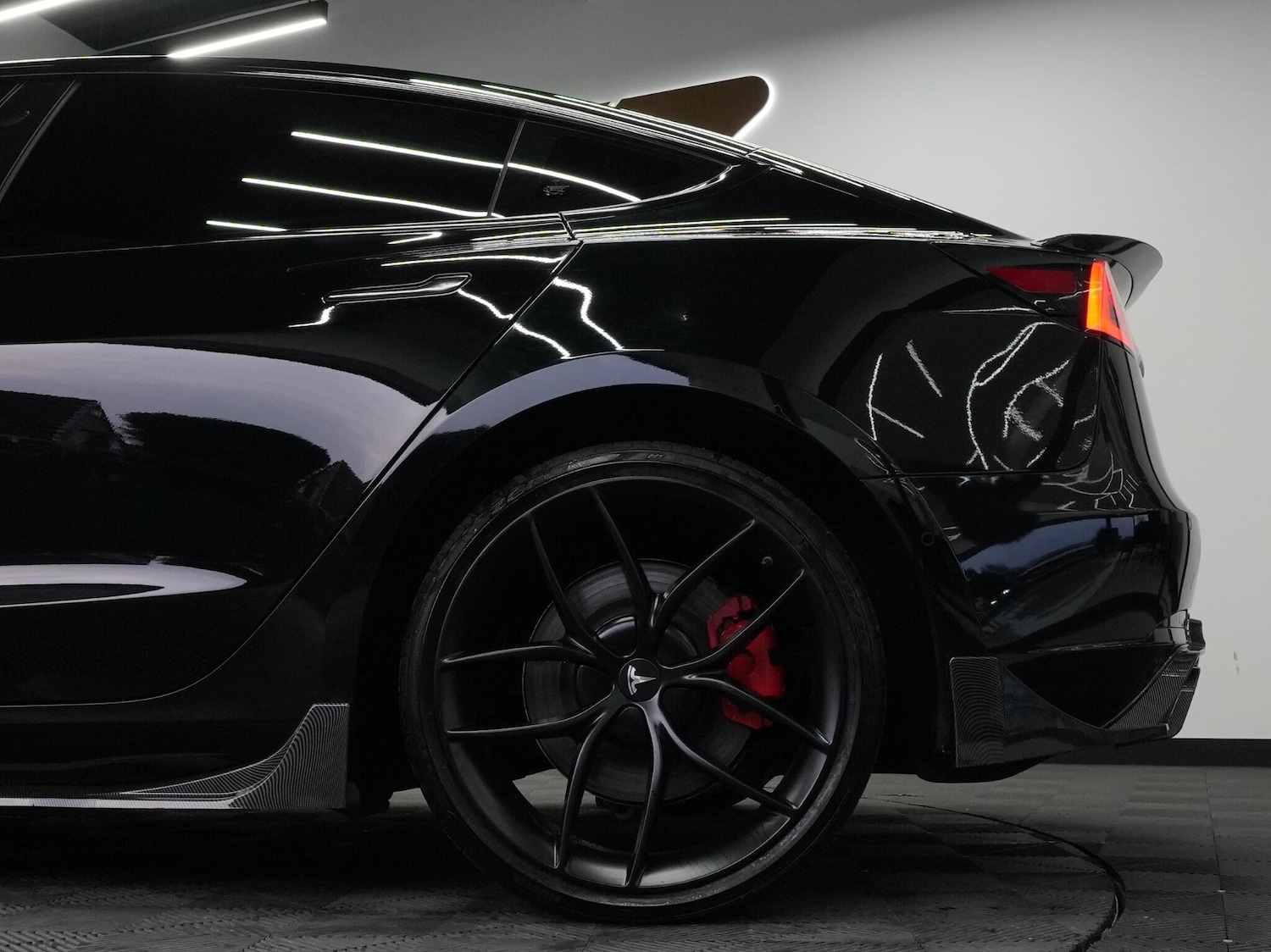 Used Tesla Model 3 2023 for sale - 76189790: Photo 10