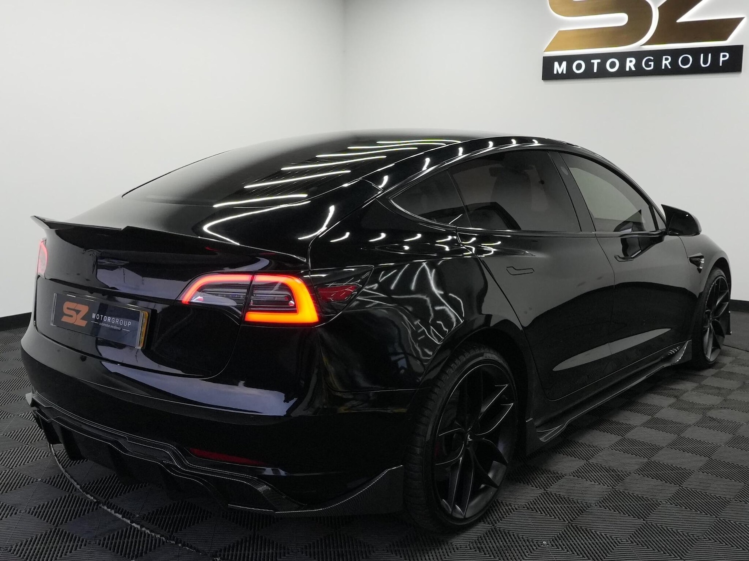 Used Tesla Model 3 2023 for sale - 76189790: Photo 32