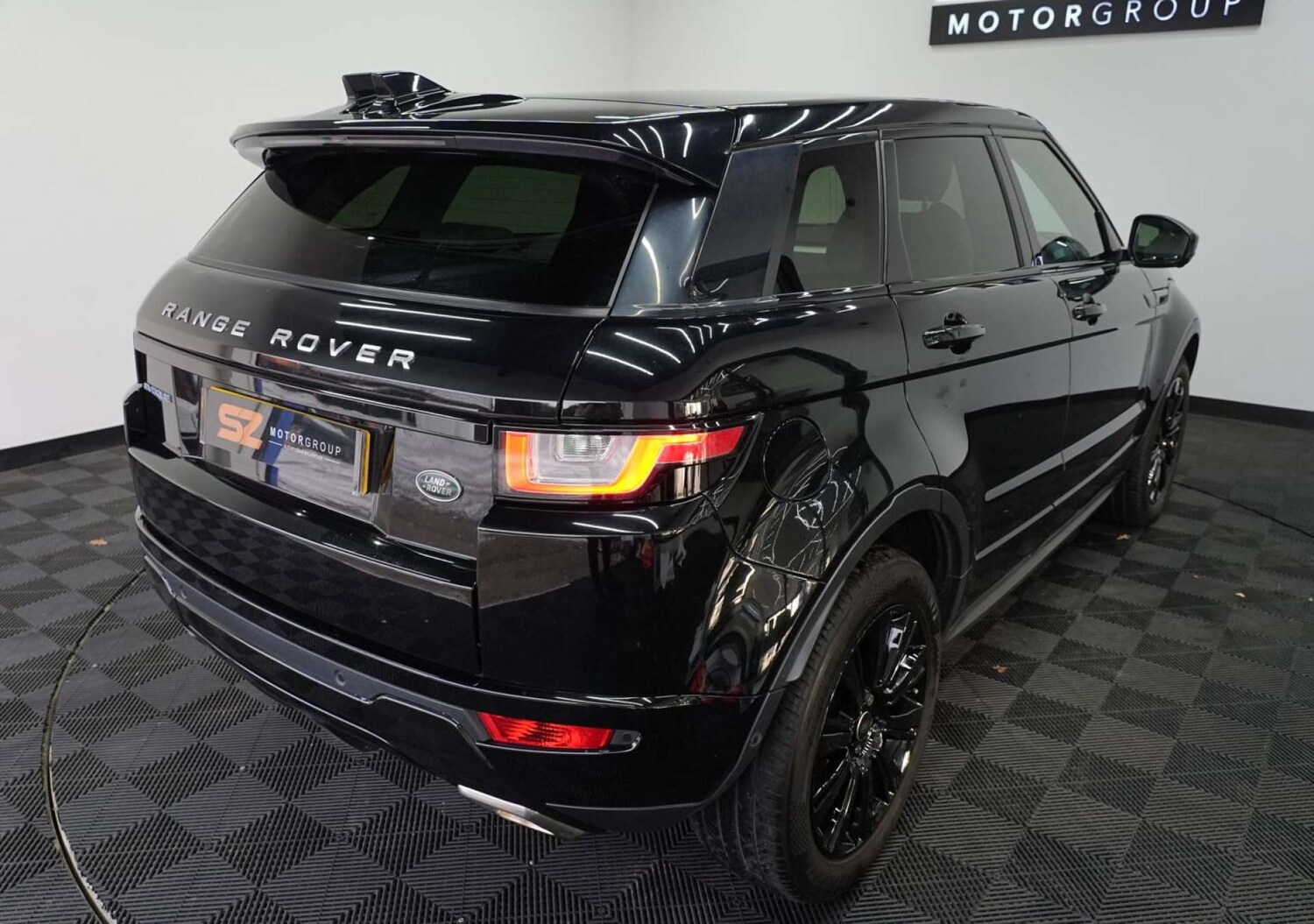 Used Land Rover Range Rover Evoque 2015 for sale - 77792557: Photo 21