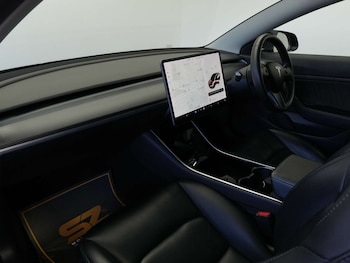 Used Tesla Model 3 2021 for sale - 76542265: Photo