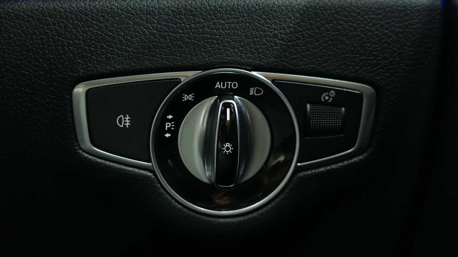 Used Mercedes-Benz CLS 2018 for sale - 77569713: Photo 71