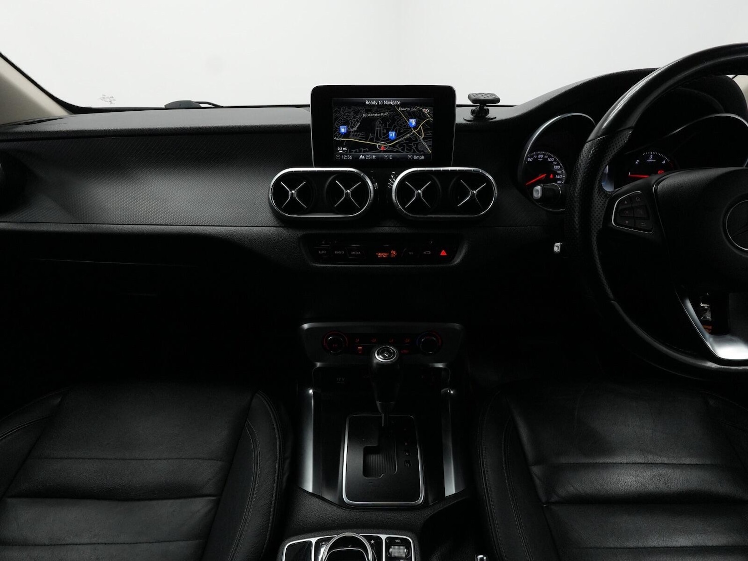 Used Mercedes-Benz X-Class 2018 for sale - 76109610: Photo 15