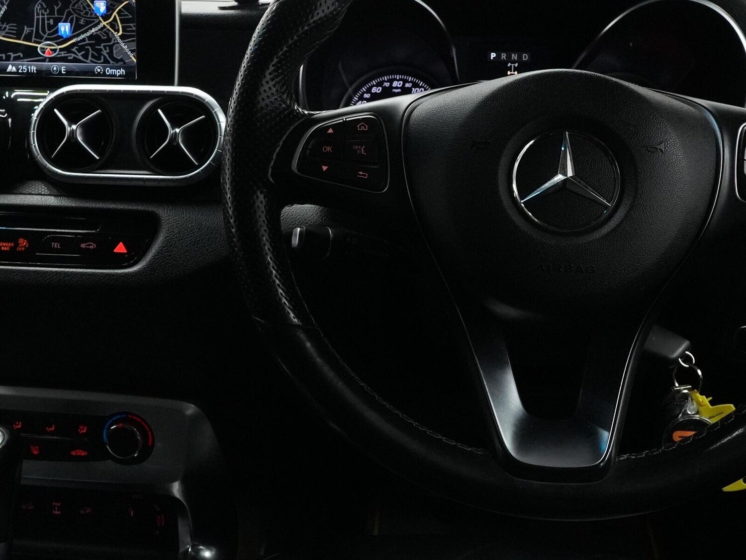 Used Mercedes-Benz X-Class 2018 for sale - 76109610: Photo 54