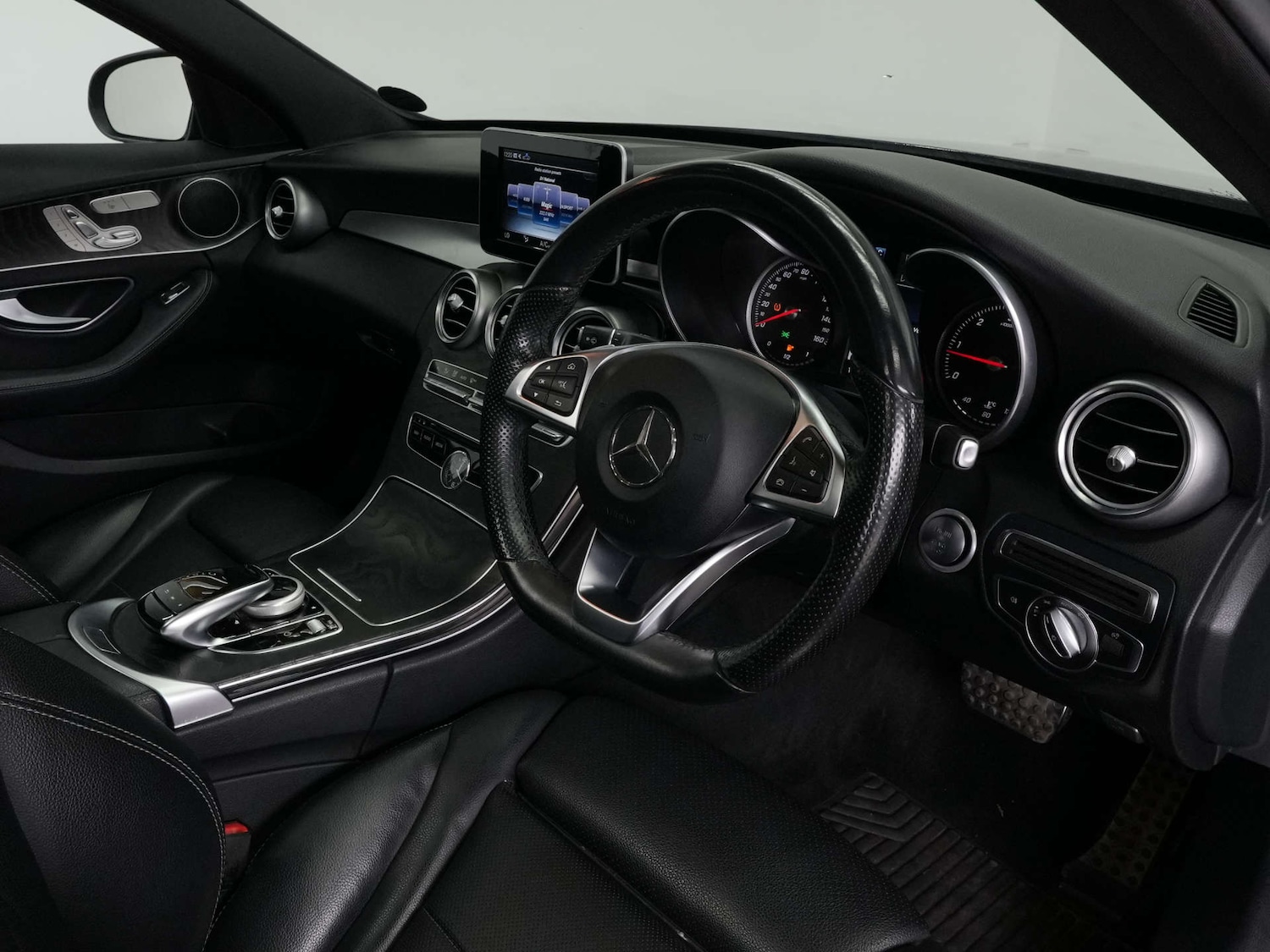 Used Mercedes-Benz C Class 2016 for sale - 77802754: Photo 38