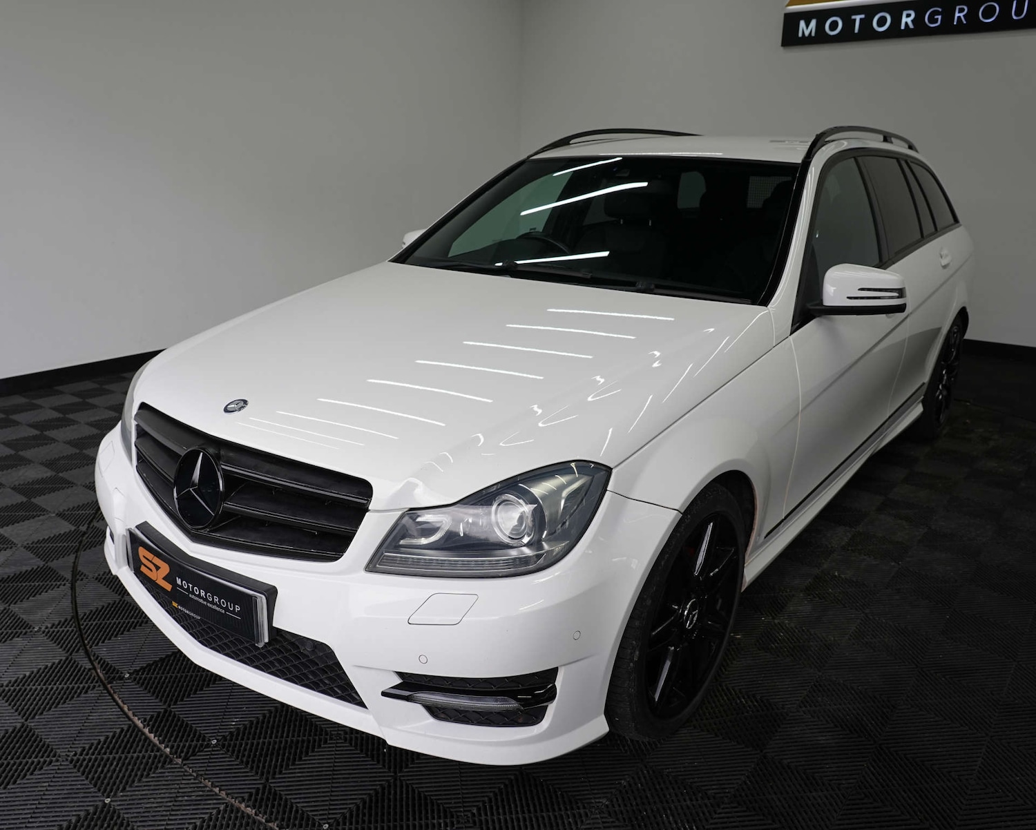 Used Mercedes-Benz C Class 2013 for sale - 77652995: Photo 10