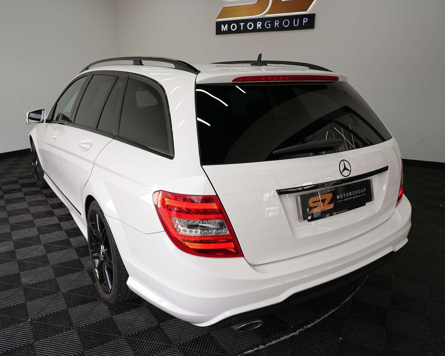 Used Mercedes-Benz C Class 2013 for sale - 77652995: Photo 13