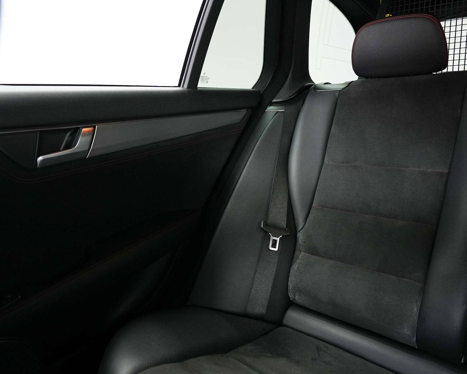 Used Mercedes-Benz C Class 2013 for sale - 77652995: Photo 28