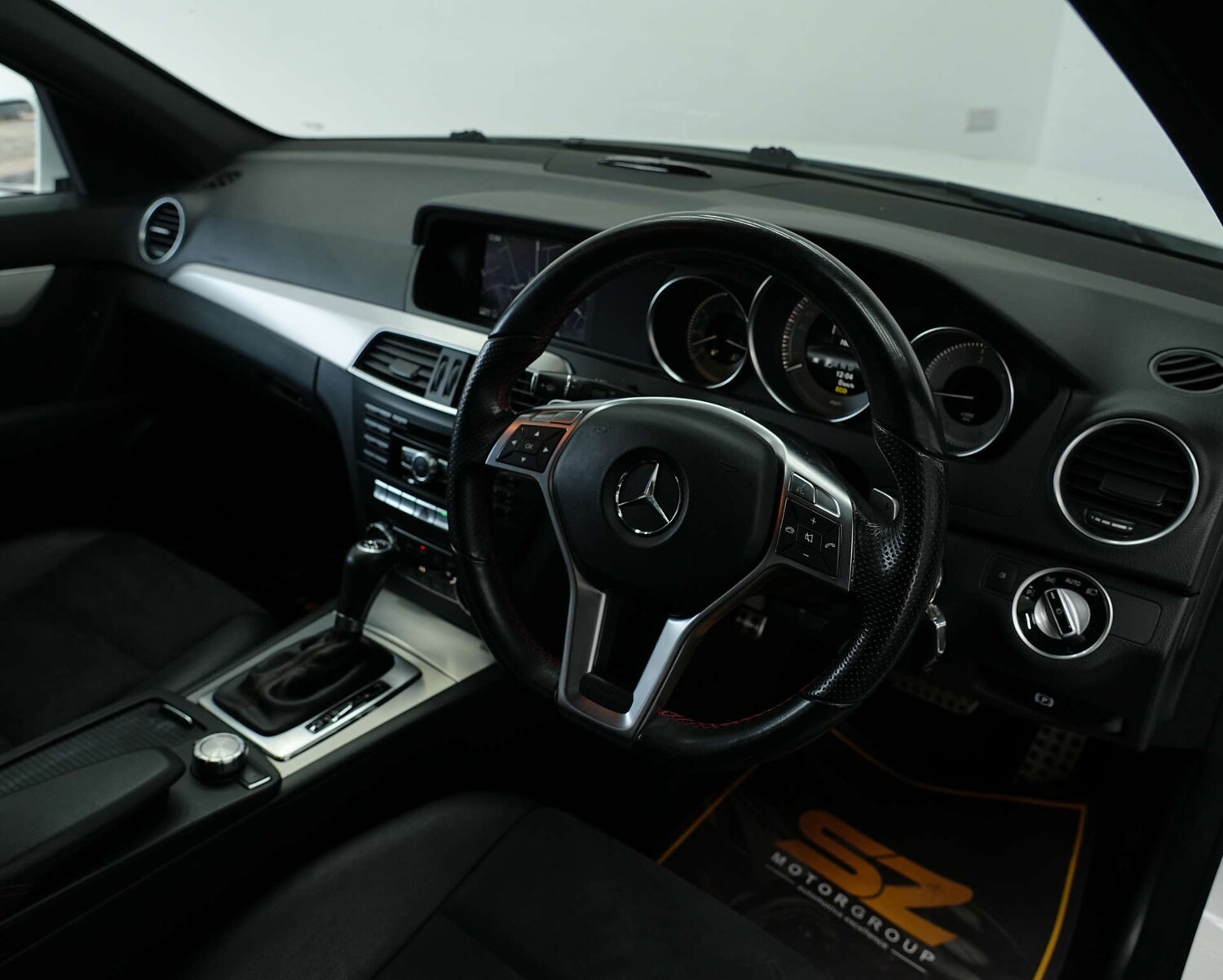 Used Mercedes-Benz C Class 2013 for sale - 77652995: Photo 38