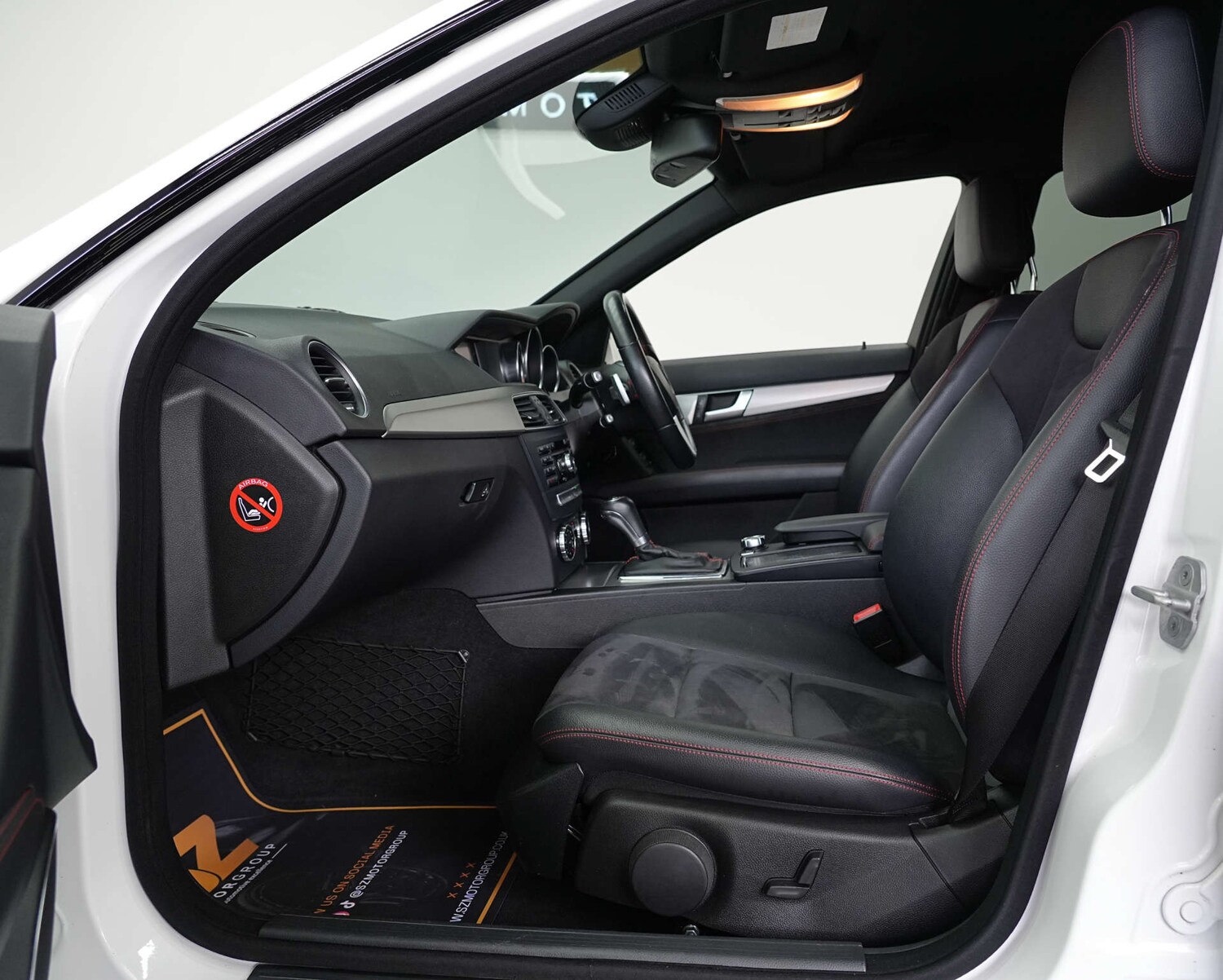 Used Mercedes-Benz C Class 2013 for sale - 77652995: Photo 68