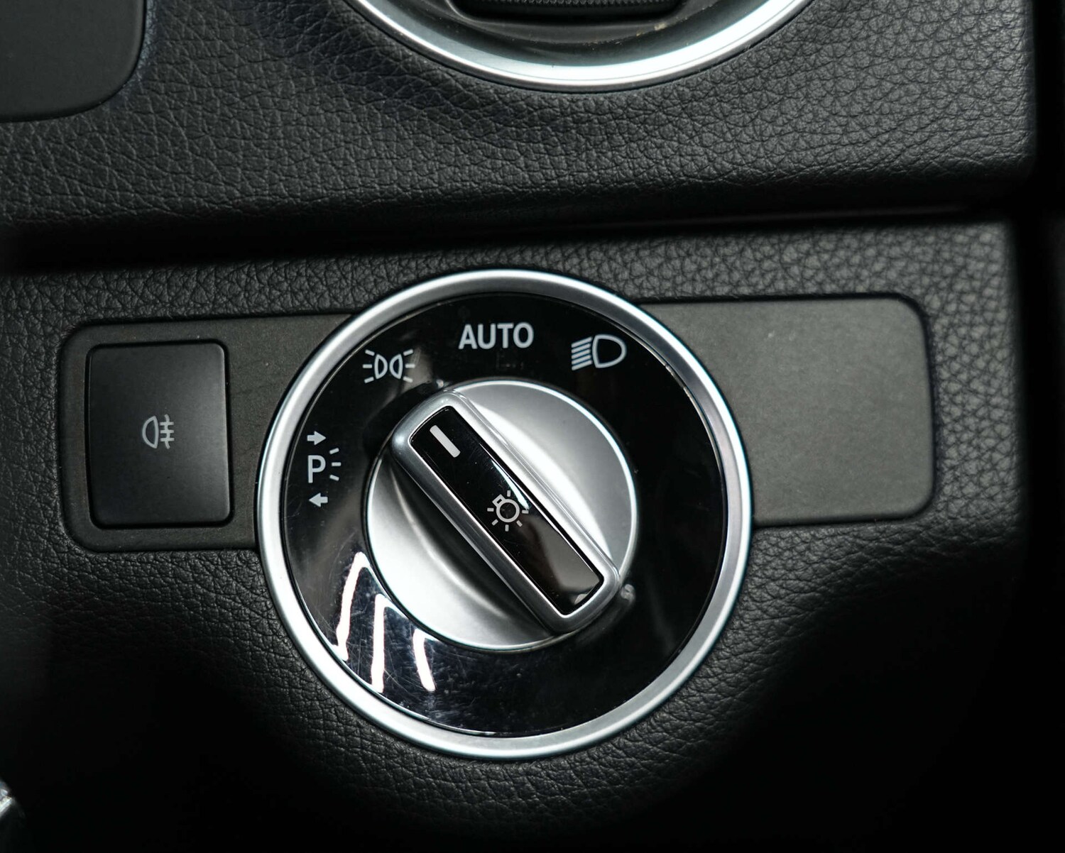 Used Mercedes-Benz C Class 2013 for sale - 77652995: Photo 74