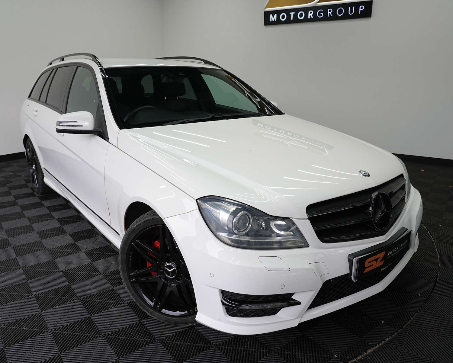 Used Mercedes-Benz C Class 2013 for sale - 77652995: Photo 8