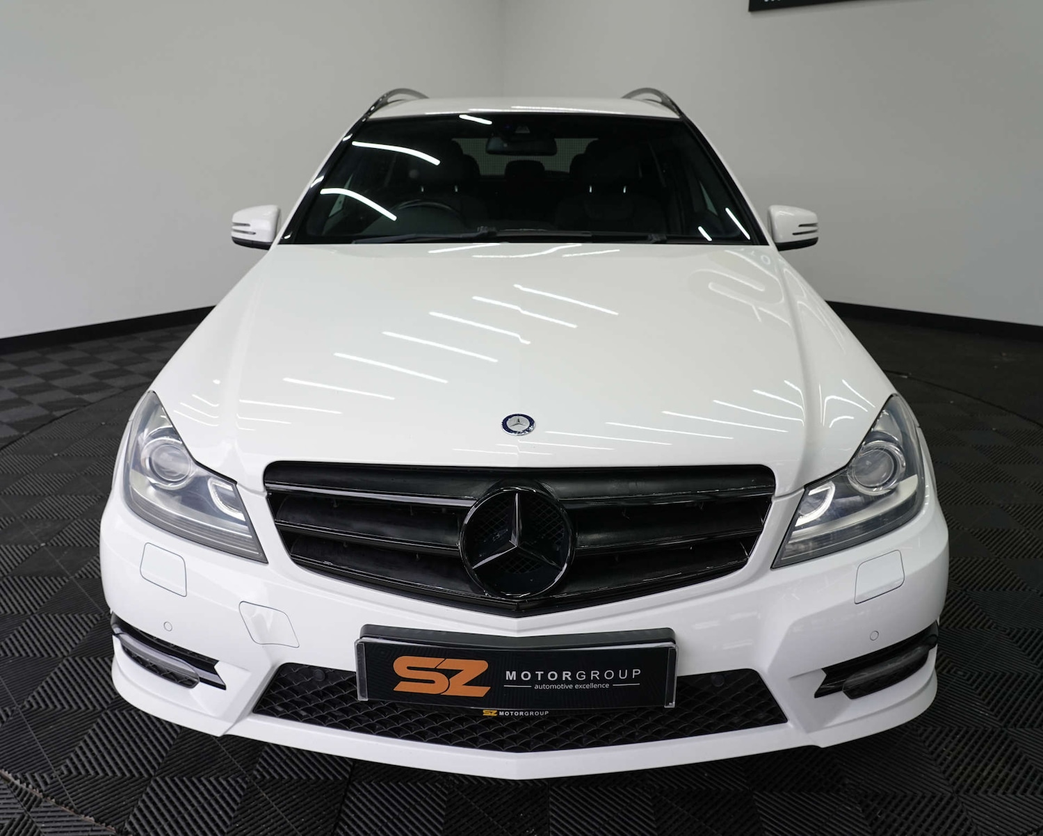 Used Mercedes-Benz C Class 2013 for sale - 77652995: Photo 9