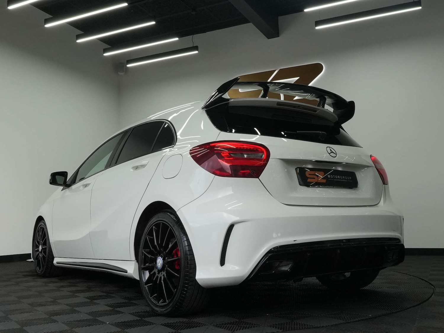 Used Mercedes-Benz A-Class 2016 for sale - 76333120: Photo 2