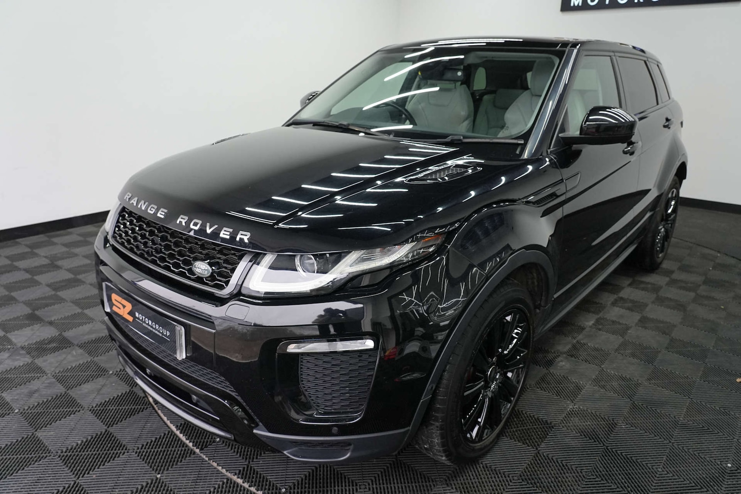 Used Land Rover Range Rover Evoque 2018 for sale - 77115852: Photo 10