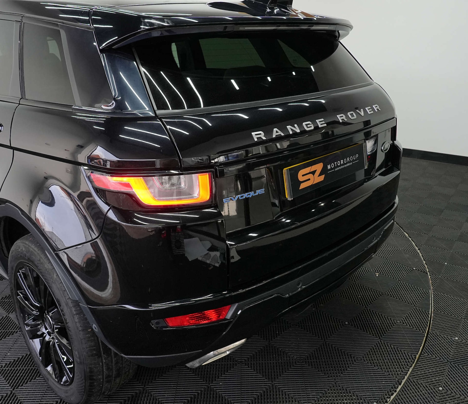 Used Land Rover Range Rover Evoque 2018 for sale - 77115852: Photo 35