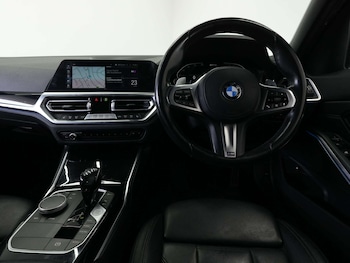 Used BMW 3 Series 2019 for sale - 77022327: Photo