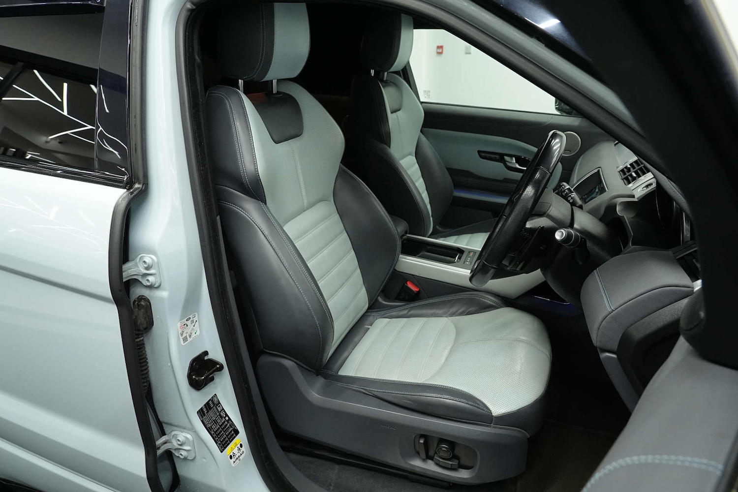 Used Land Rover Range Rover Evoque 2017 for sale - 77160640: Photo 4