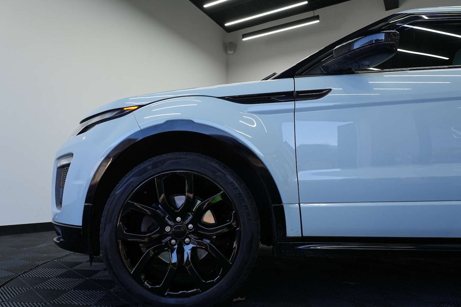 Used Land Rover Range Rover Evoque 2017 for sale - 77160640: Photo 45