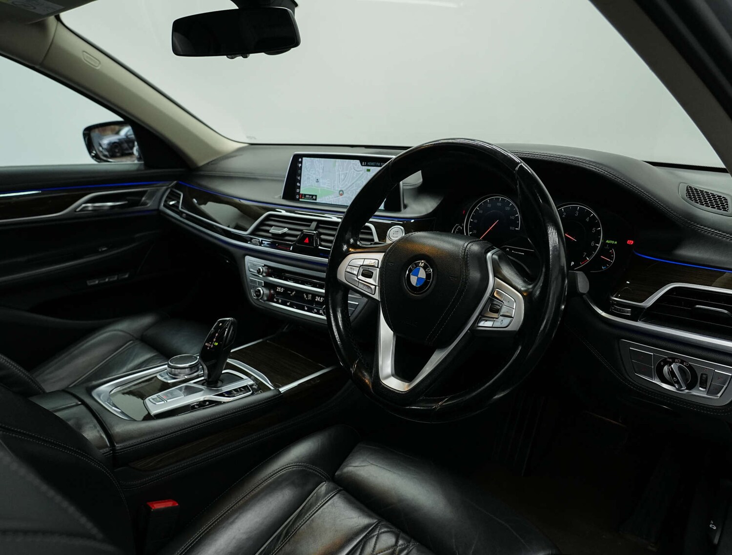 Used BMW 7 Series 2017 for sale - 77917760: Photo 39