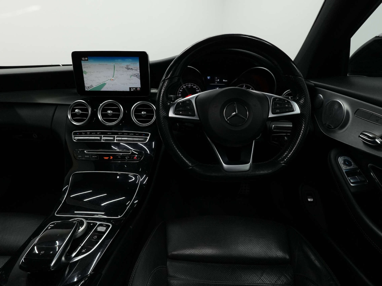 Used Mercedes-Benz C Class 2017 for sale - 77357554: Photo 26