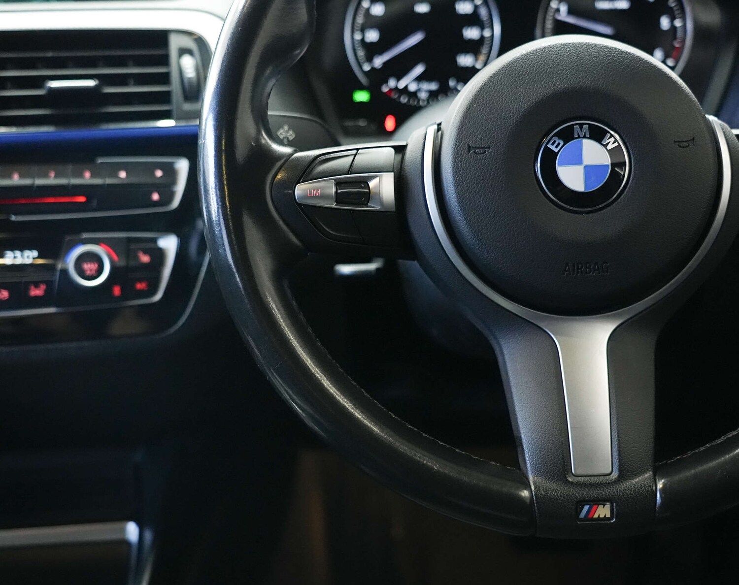 Used BMW 1 Series 2018 for sale - 77974142: Photo 53