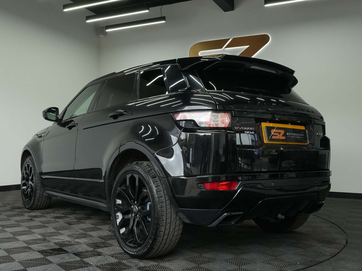 Used Land Rover Range Rover Evoque 2016 for sale - 77025194: Photo 2