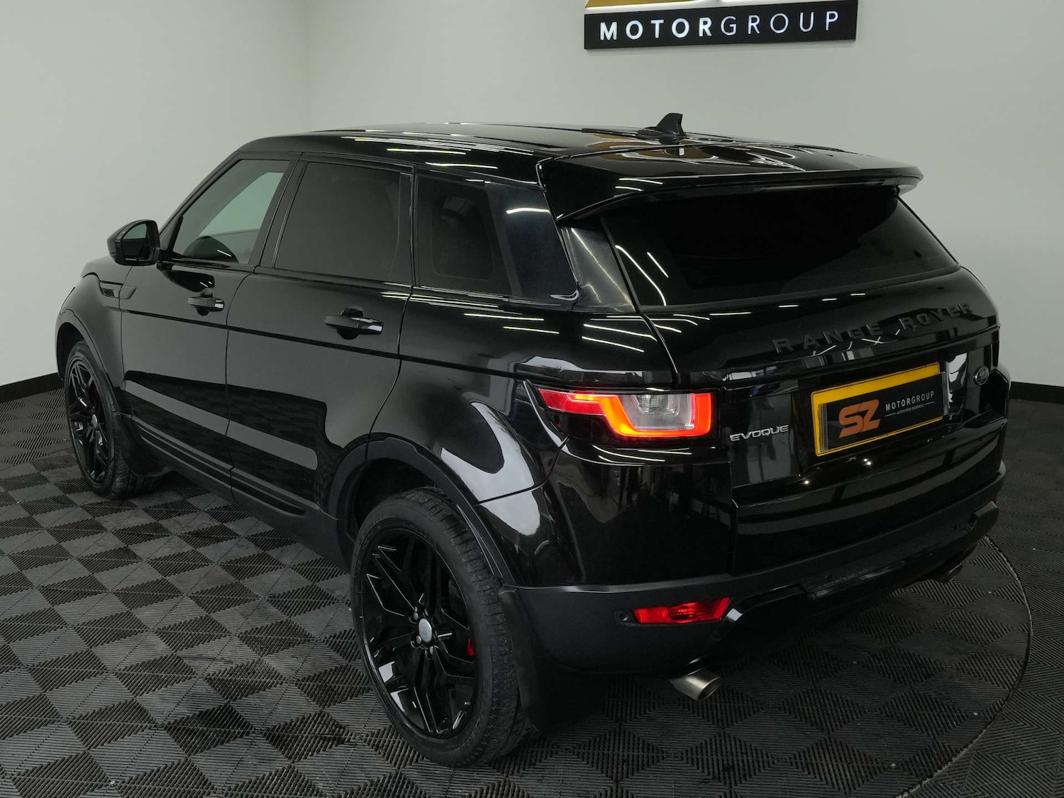 Used Land Rover Range Rover Evoque 2017 for sale - 76830018: Photo 10