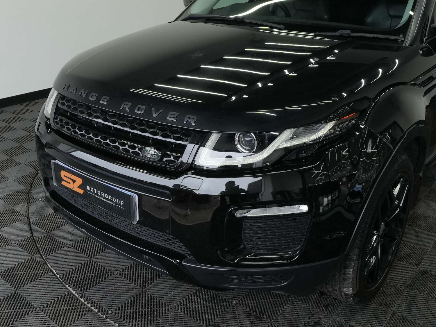 Used Land Rover Range Rover Evoque 2017 for sale - 76830018: Photo 17