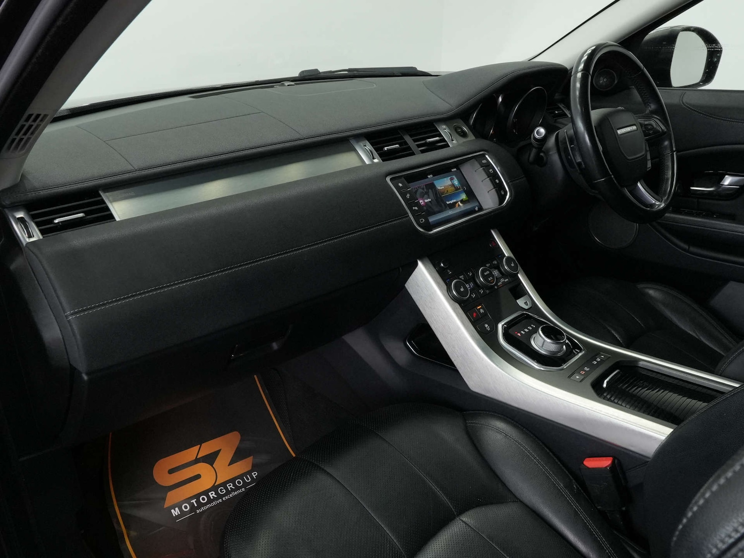 Used Land Rover Range Rover Evoque 2017 for sale - 76830018: Photo 4