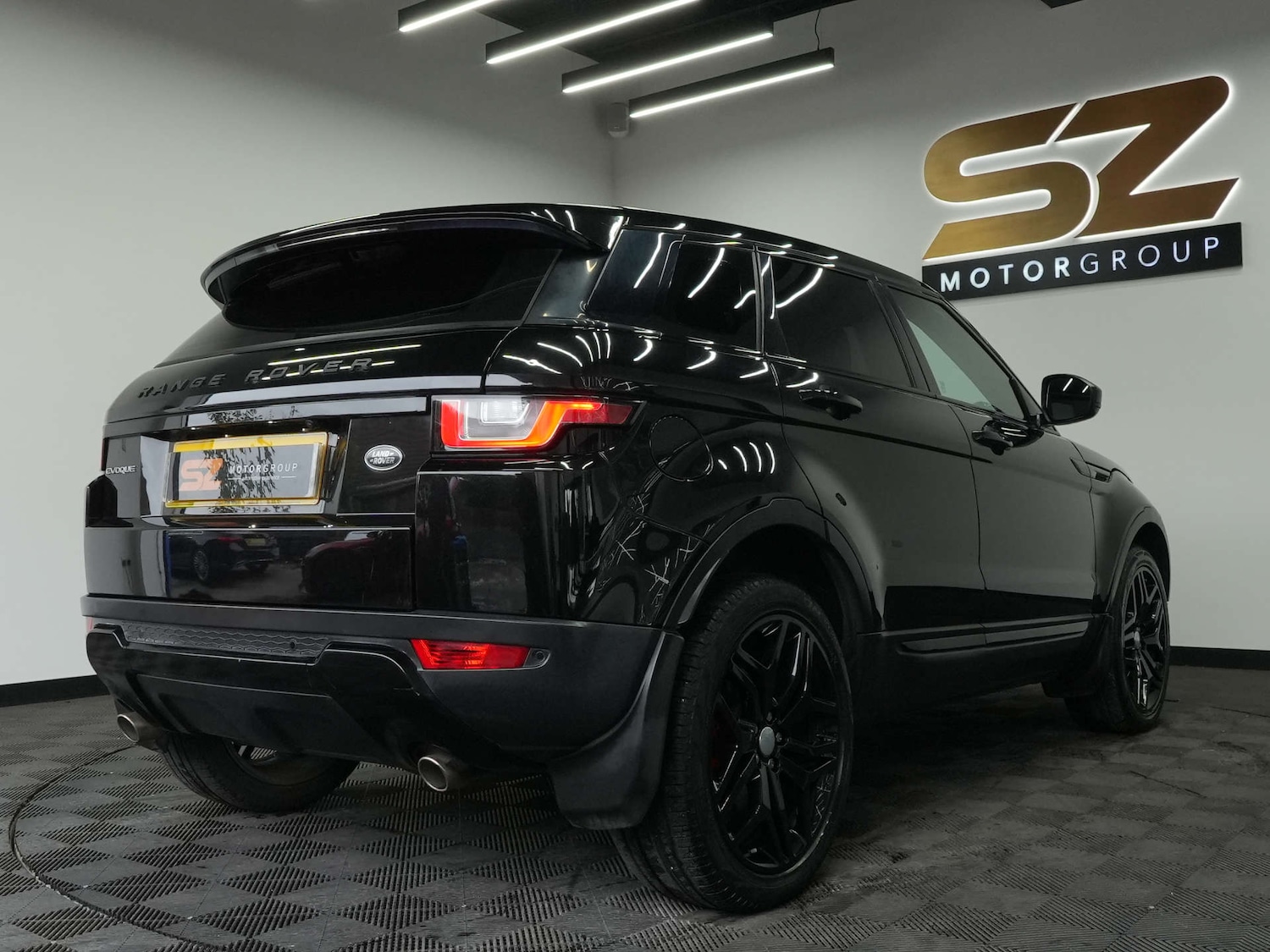 Used Land Rover Range Rover Evoque 2017 for sale - 76830018: Photo 6