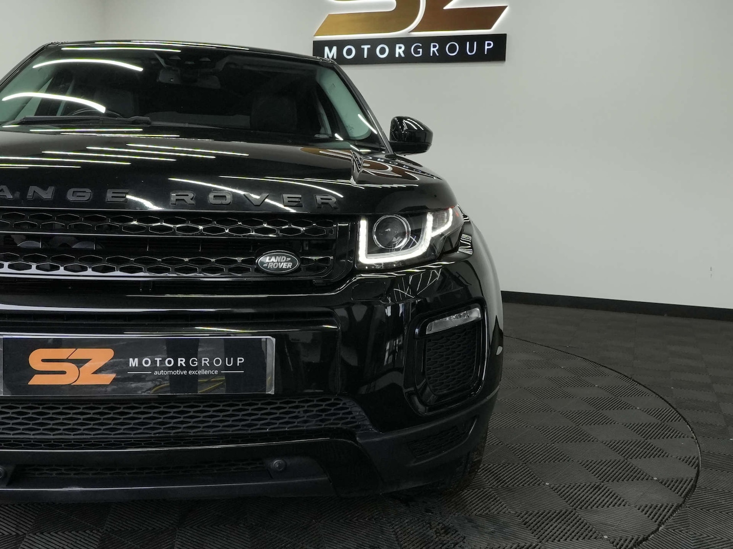 Used Land Rover Range Rover Evoque 2017 for sale - 76830018: Photo 62