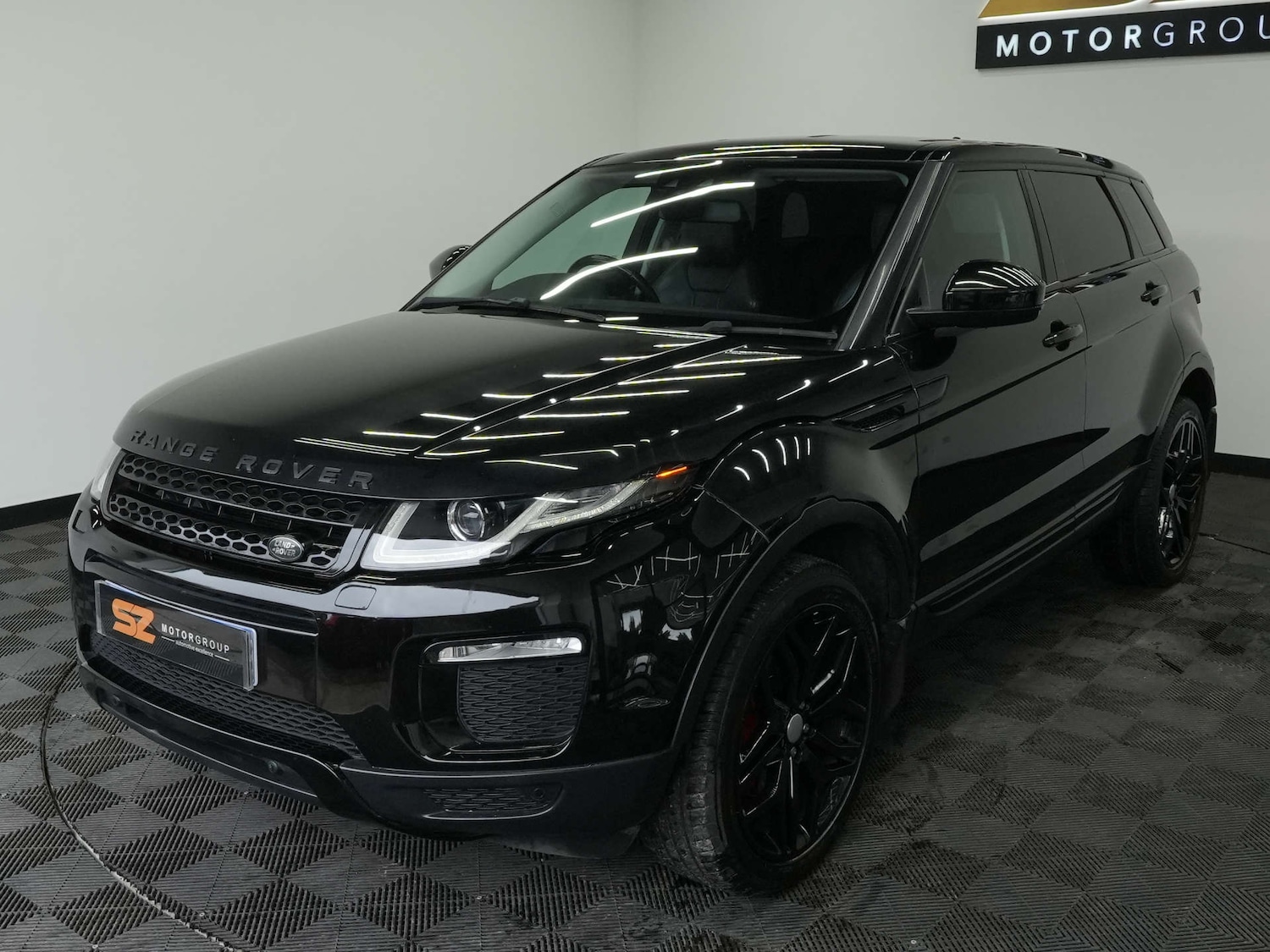 Used Land Rover Range Rover Evoque 2017 for sale - 76830018: Photo 9